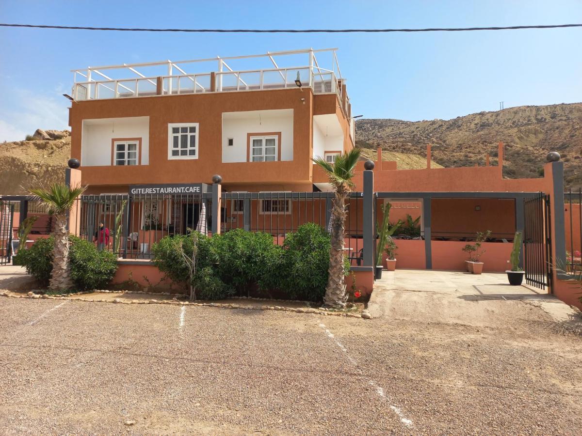 Hotel Banana House Tamri Esterno foto